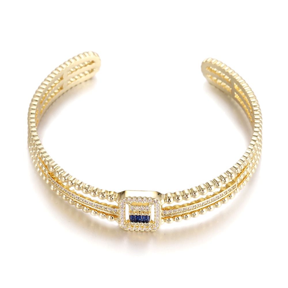 Elegant Gold Bracelet - YJC-D-11