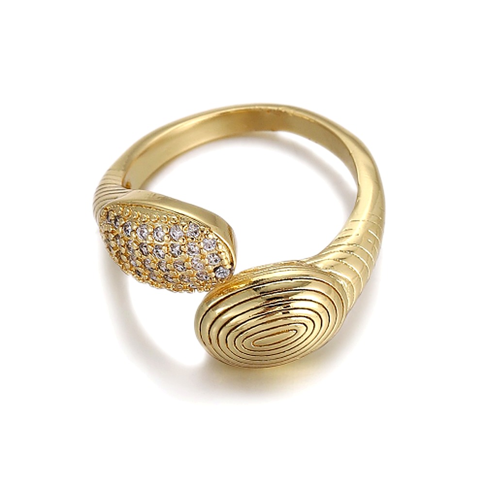 Twisted Pavé Sphere Ring